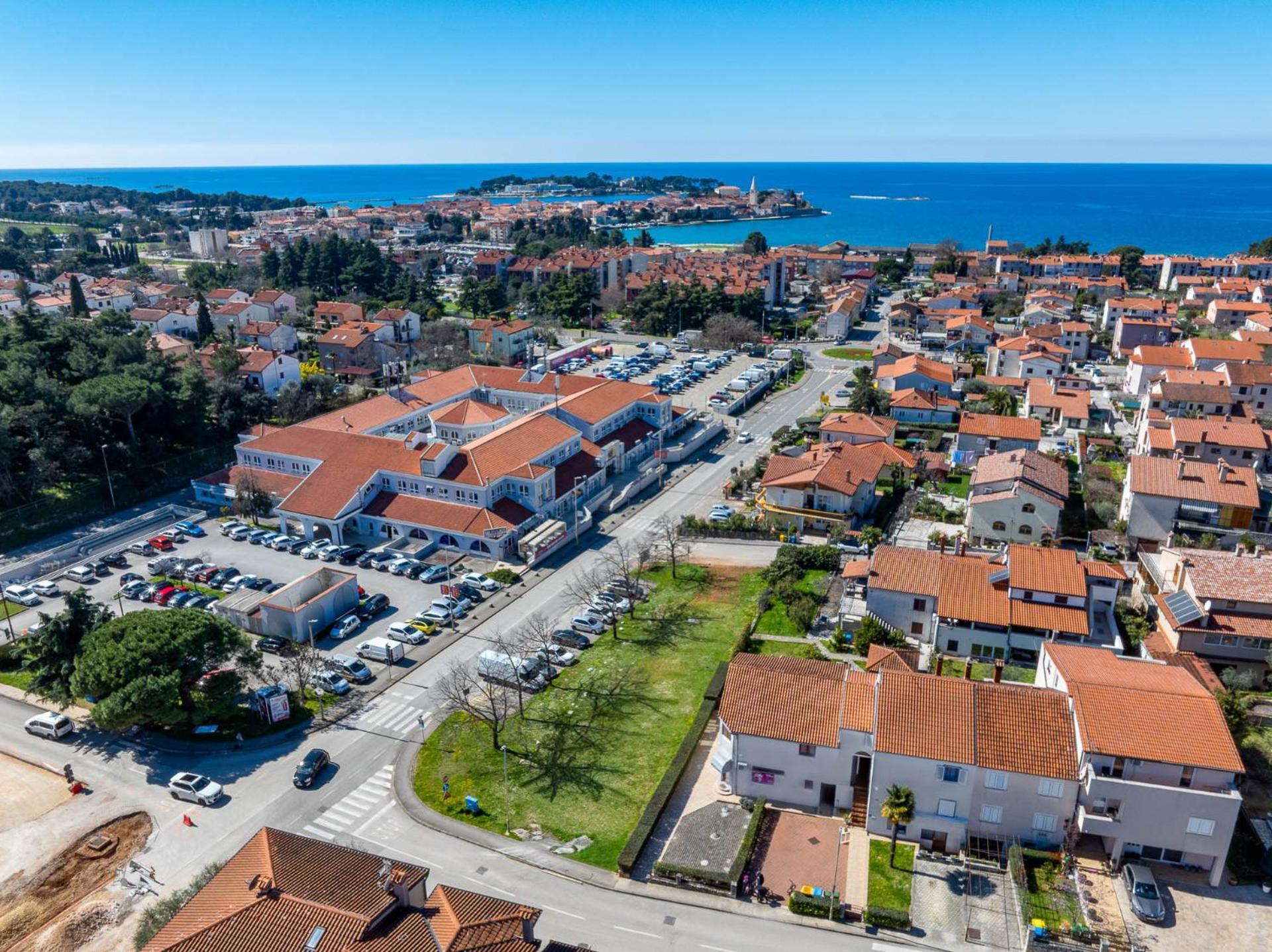 Mirjana Porec Bagian luar foto